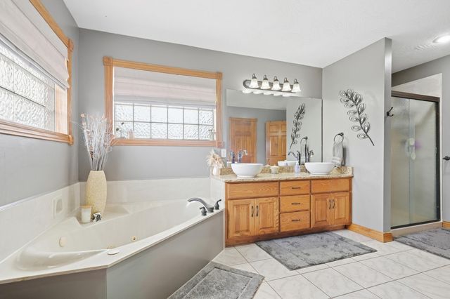 4306 Fair Haven Drive, Nixa, MO 65714