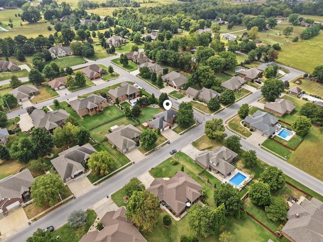 4306 Fair Haven Drive, Nixa, MO 65714