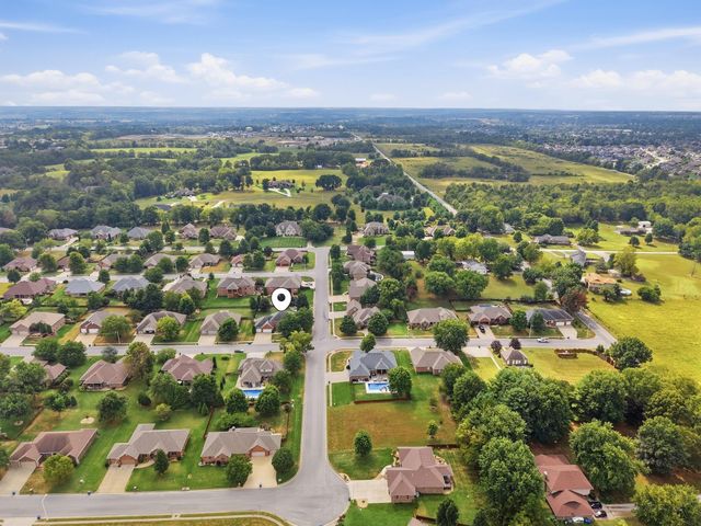 4306 Fair Haven Drive, Nixa, MO 65714