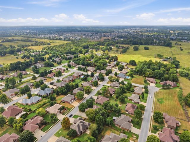 4306 Fair Haven Drive, Nixa, MO 65714