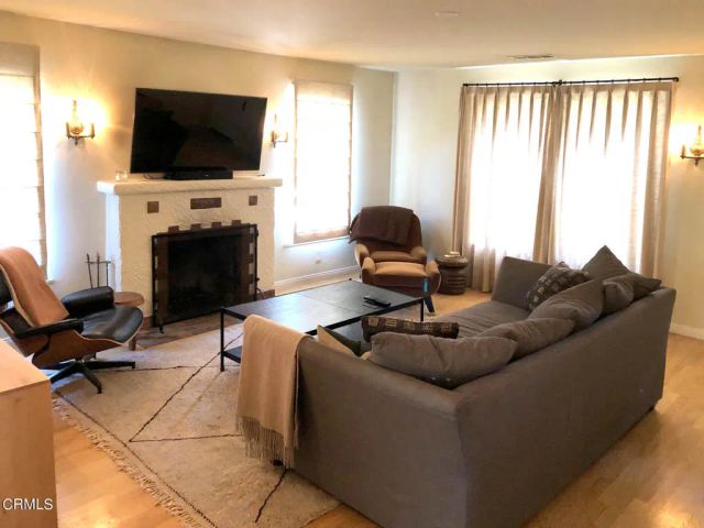 3722 4th Avenue, La Crescenta, CA 91214