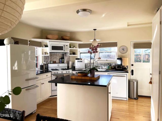 3722 4th Avenue, La Crescenta, CA 91214