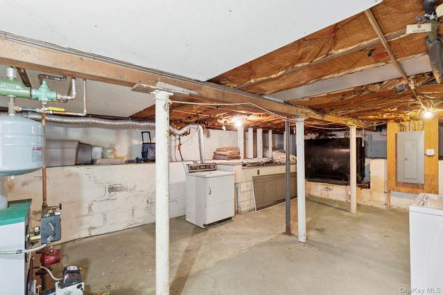 1645 Ruth Road, Mattituck, NY 11952