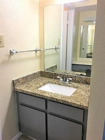 7575 Cambridge Street 2305, Houston, TX 77054