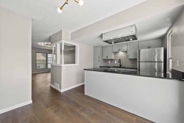 1046 Merrimar Circle N, B, Columbus, OH 43220