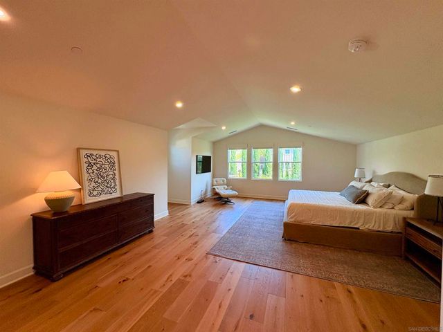 1432 Enclave Ct, Encinitas, CA 92024