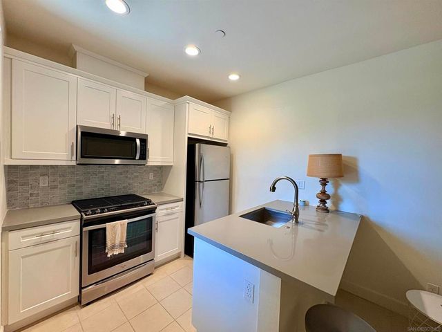 1432 Enclave Ct, Encinitas, CA 92024