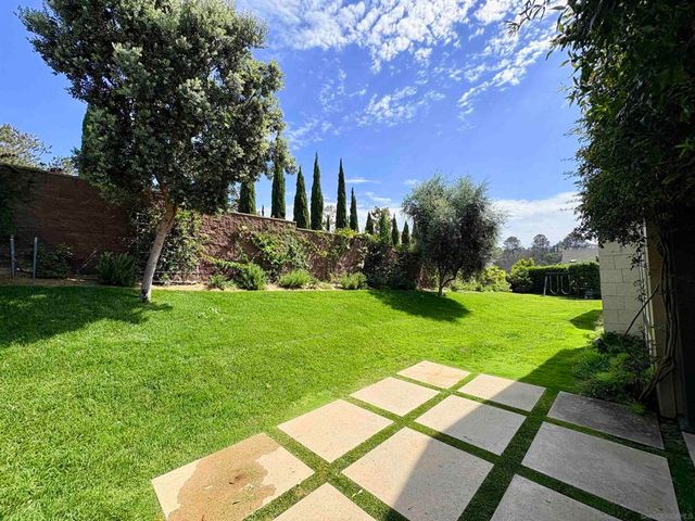 1432 Enclave Ct, Encinitas, CA 92024