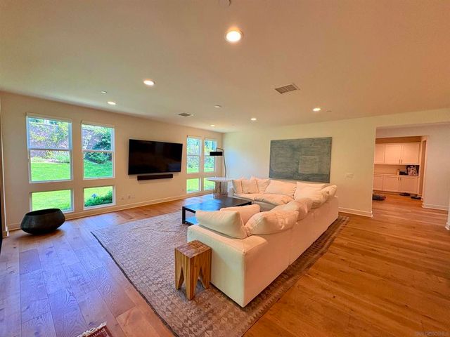1432 Enclave Ct, Encinitas, CA 92024