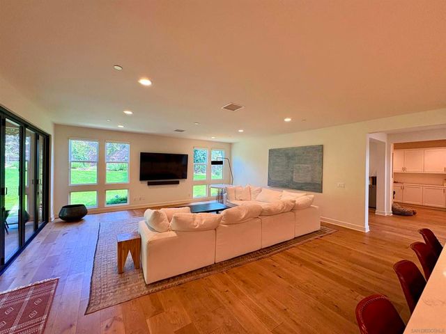 1432 Enclave Ct, Encinitas, CA 92024