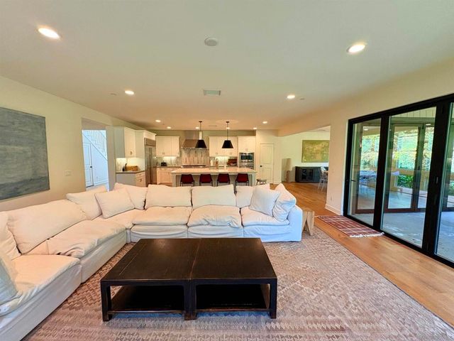 1432 Enclave Ct, Encinitas, CA 92024