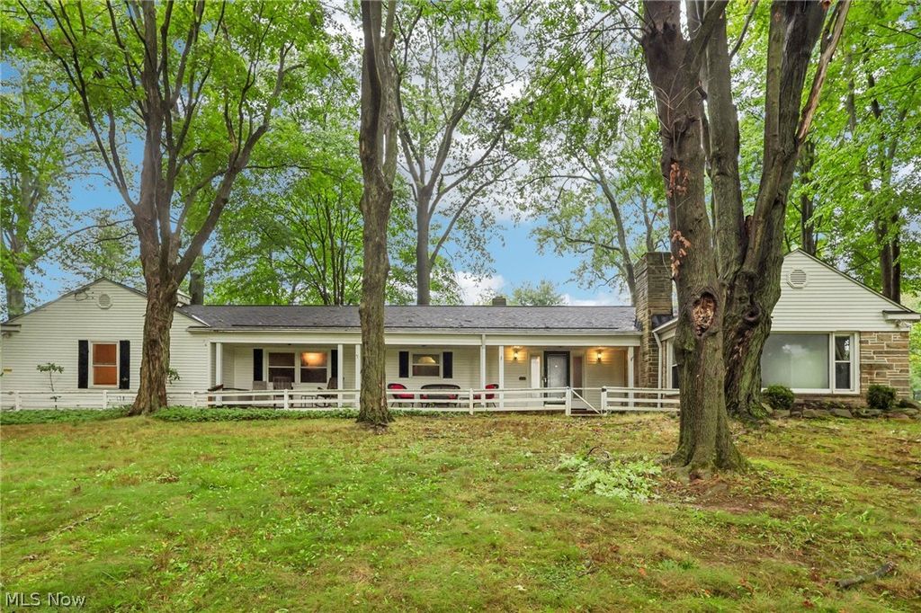 17191 Sagamore Road, Walton Hills, OH 44146
