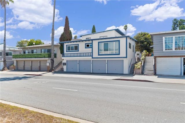 1436 Manhattan Beach Boulevard, Manhattan Beach, CA 90266