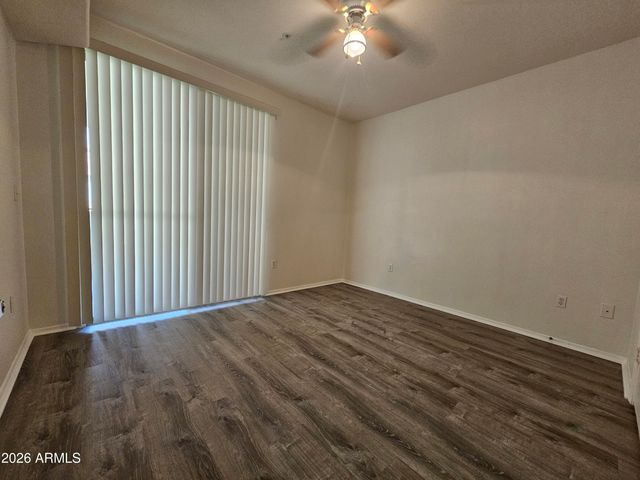 18416 N CAVE CREEK Road 1075, Phoenix, AZ 85032