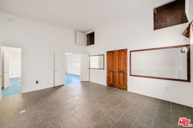 6041 Cleon Avenue, North Hollywood (los Angeles), CA 91606