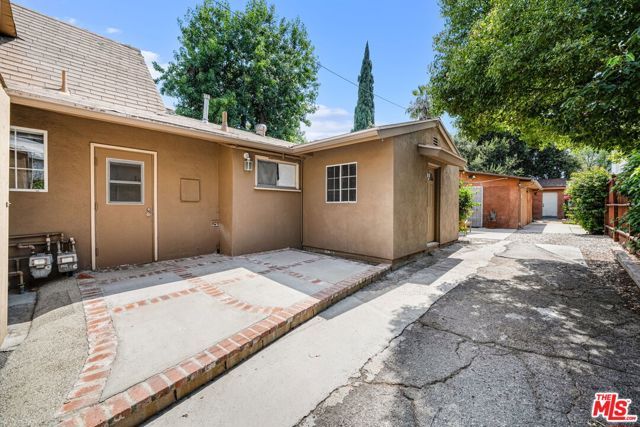 6041 Cleon Avenue, North Hollywood (los Angeles), CA 91606