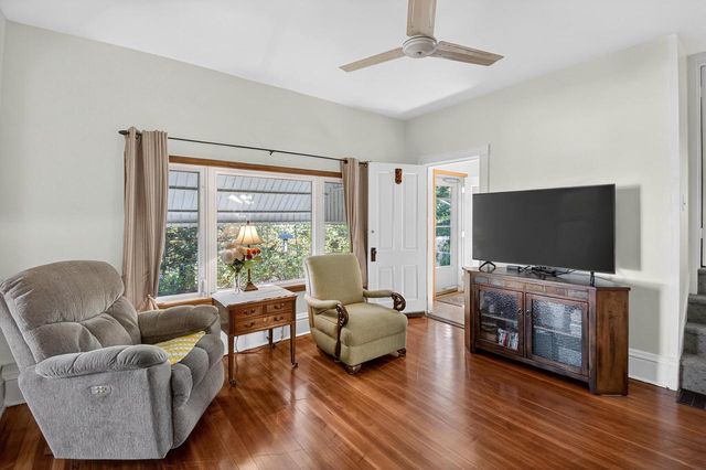 438 Blaine AVENUE, Racine, WI 53405