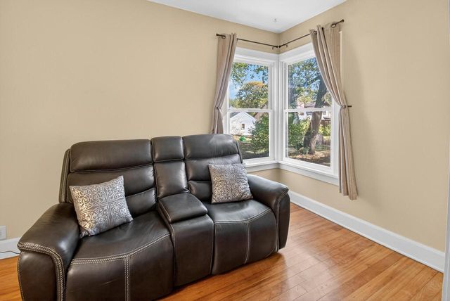 438 Blaine AVENUE, Racine, WI 53405