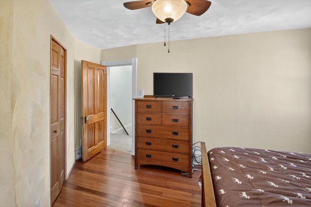 438 Blaine AVENUE, Racine, WI 53405