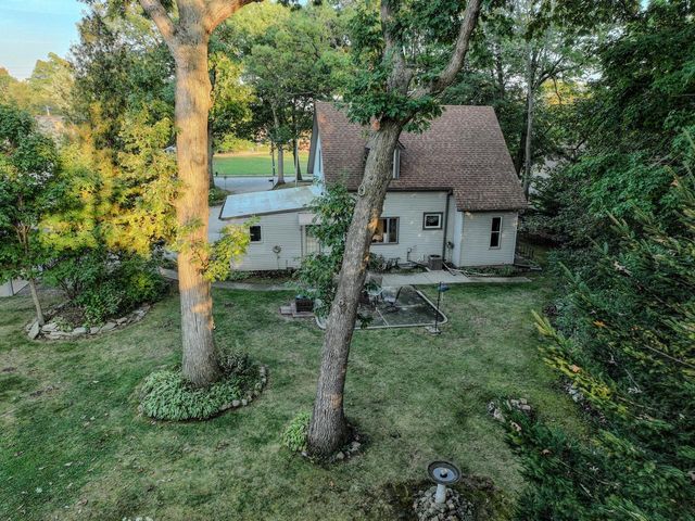 438 Blaine AVENUE, Racine, WI 53405