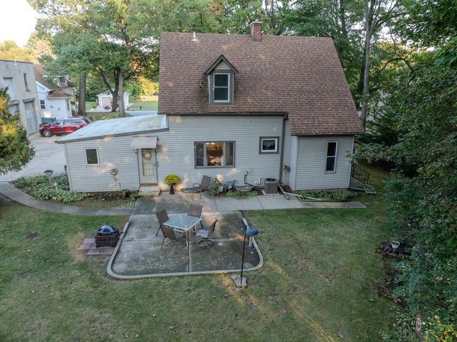 438 Blaine AVENUE, Racine, WI 53405