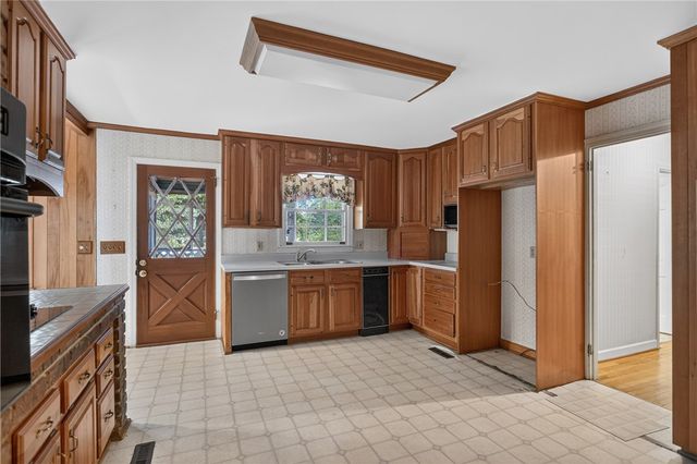 111 Lakeview Circle, Clemson, SC 29631
