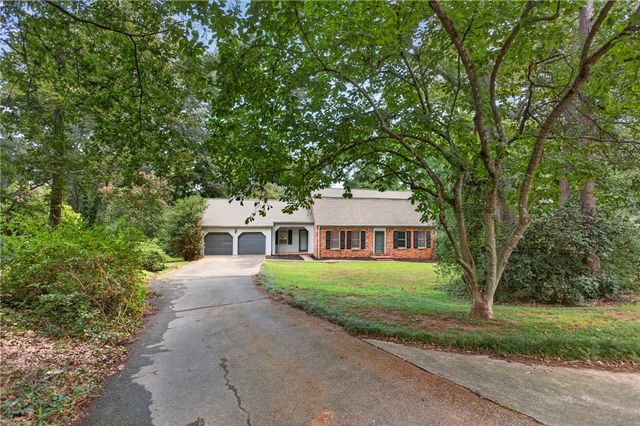 111 Lakeview Circle, Clemson, SC 29631