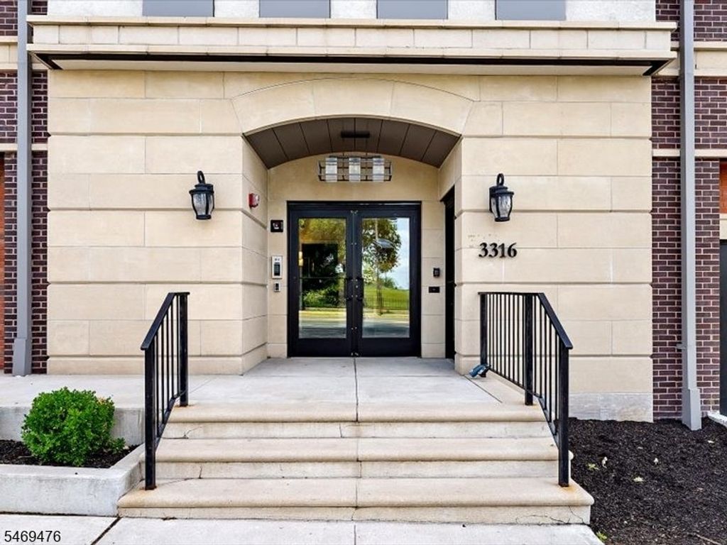 139 Sherman Pl. 404, Jersey City, NJ 07307 — photo 4
