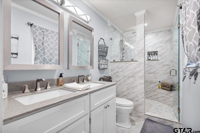 107 Galloway Ave, Naples, TX 75568