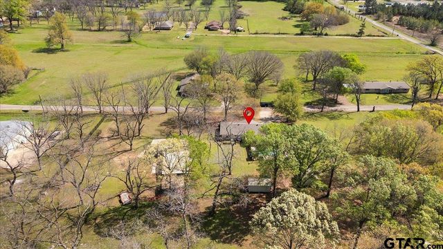 107 Galloway Ave, Naples, TX 75568