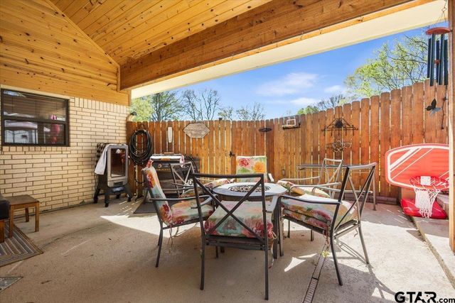 107 Galloway Ave, Naples, TX 75568