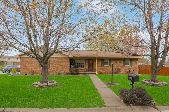 5144 Kenwood Drive, Newburgh, IN 47630