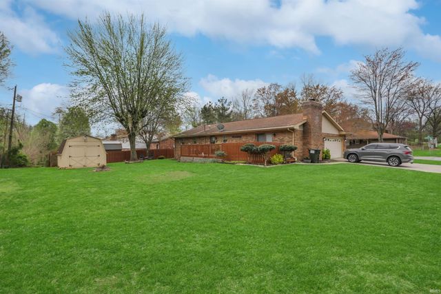 5144 Kenwood Drive, Newburgh, IN 47630