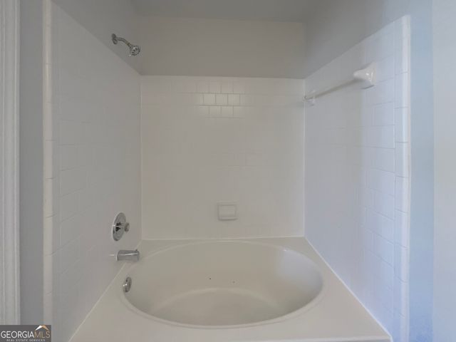 1205 Kilmington Court, Alpharetta, GA 30009