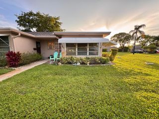 1252 Club Drive W D, Delray Beach, FL 33445