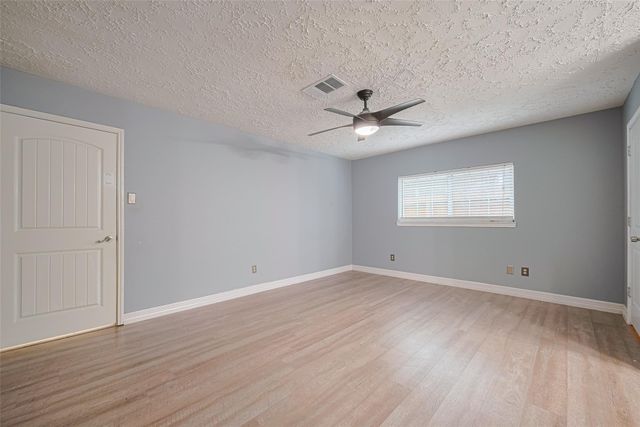 3714 Parkridge Glen Drive, Houston, TX 77082