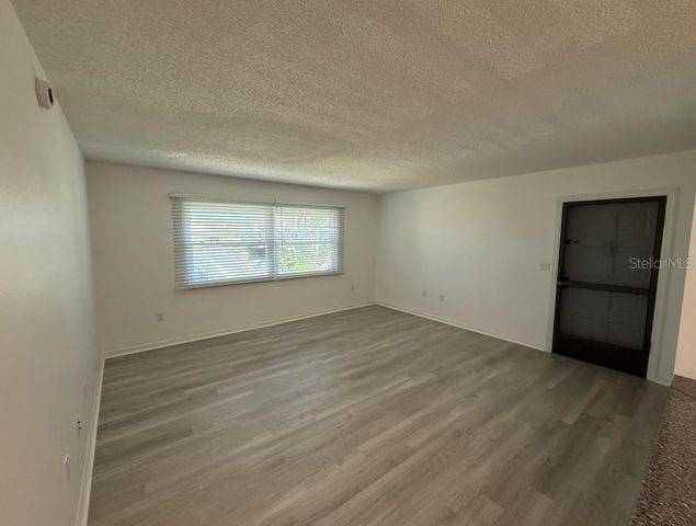 5800 HOLLYWOOD BOULEVARD 327, Sarasota, FL 34231