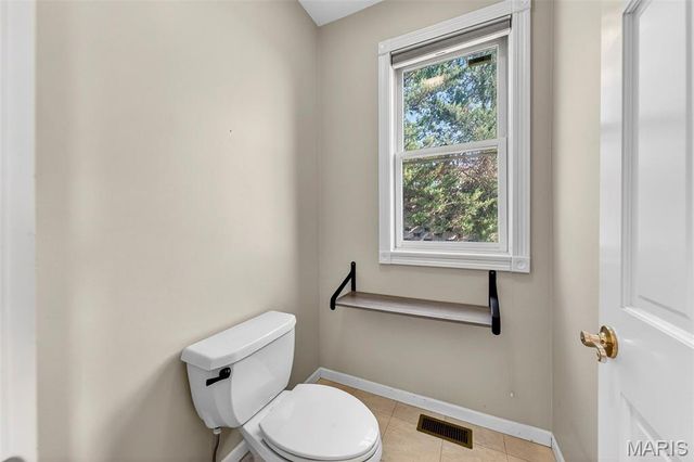 6686 Clifton Bluffs Court, St Louis, MO 63129