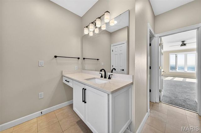 6686 Clifton Bluffs Court, St Louis, MO 63129