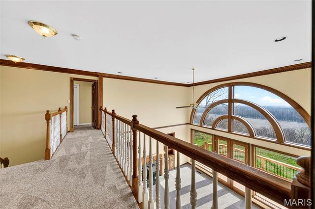 6686 Clifton Bluffs Court, St Louis, MO 63129