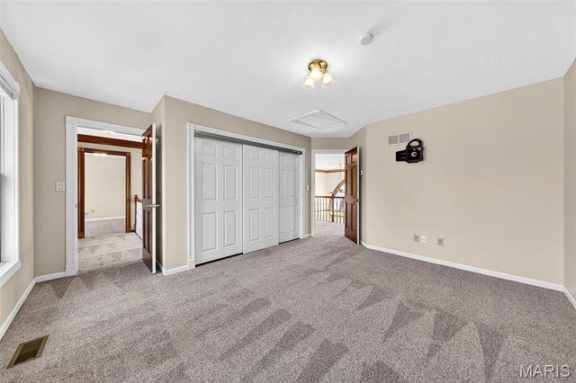 6686 Clifton Bluffs Court, St Louis, MO 63129