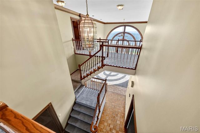 6686 Clifton Bluffs Court, St Louis, MO 63129