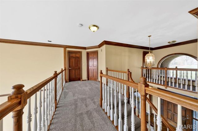 6686 Clifton Bluffs Court, St Louis, MO 63129