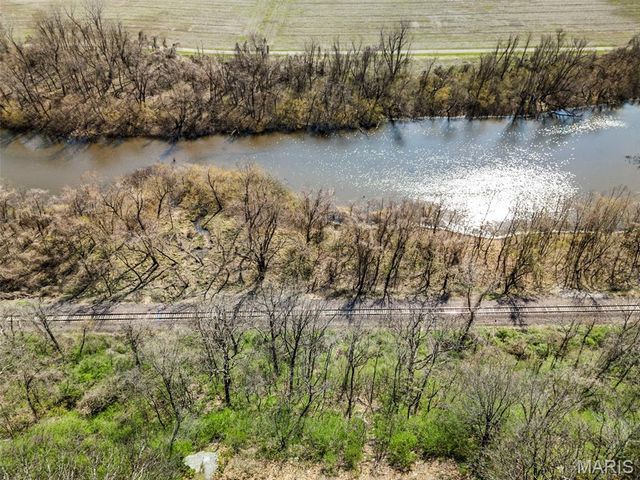 6686 Clifton Bluffs Court, St Louis, MO 63129