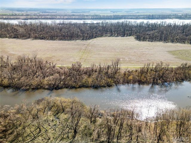 6686 Clifton Bluffs Court, St Louis, MO 63129