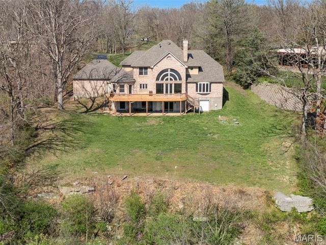 6686 Clifton Bluffs Court, St Louis, MO 63129