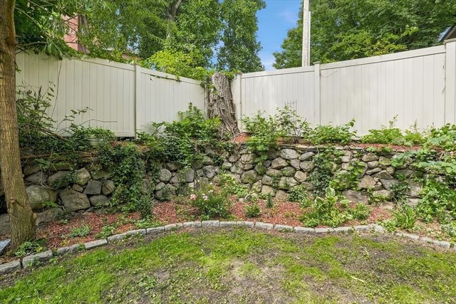 97 Melendy Ave 97, Watertown, MA 02472