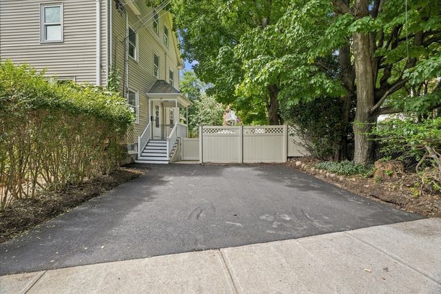 97 Melendy Ave 97, Watertown, MA 02472