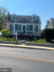 805 SPA RD, Annapolis, MD 21401