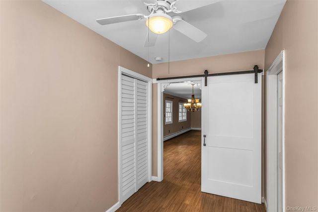 17 Giant Lane, Levittown, NY 11756
